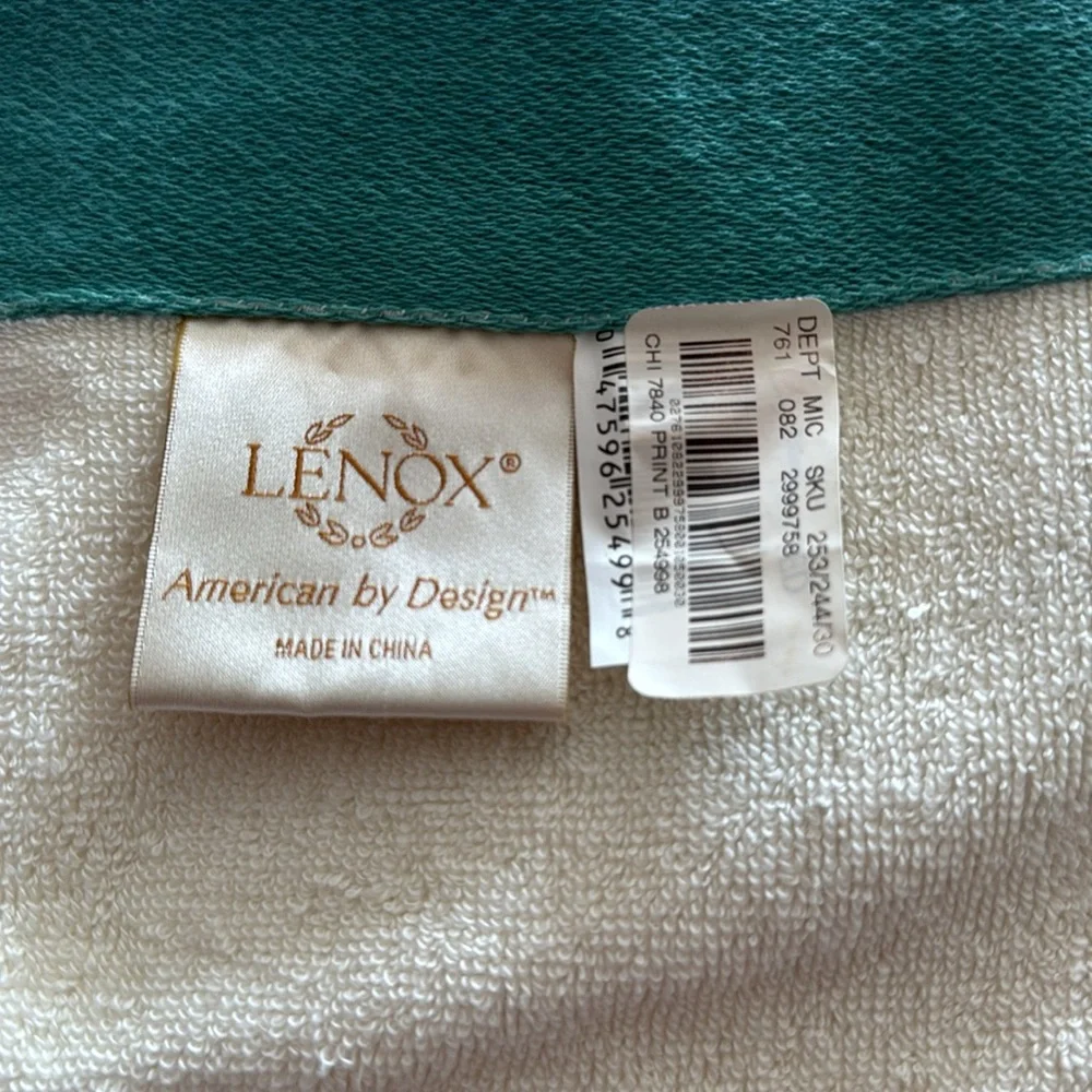 Lenox Chirp bath towel. Impossible to find this pattern.